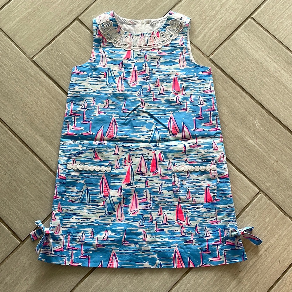 Lilly Pulitzer Resort blue white pink sail boat shift